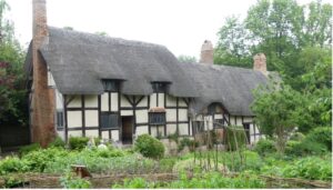 Image of an english country house